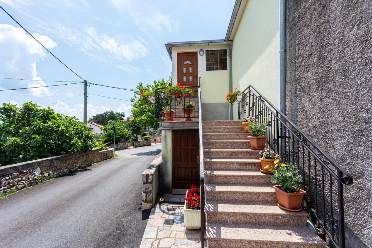 Apartment Mira Silo-Krk Exterior photo
