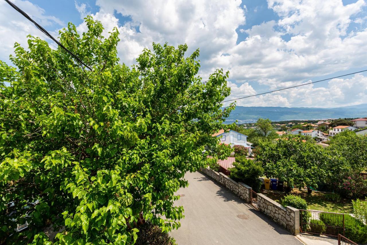 Apartment Mira Silo-Krk Exterior photo